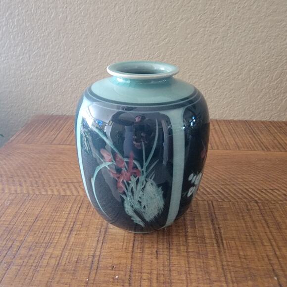 Vintage Hand Painted Ceramic Vase with Floral Motif and Glossy Glaze 6.75 Inch - Picture 2 of 10
